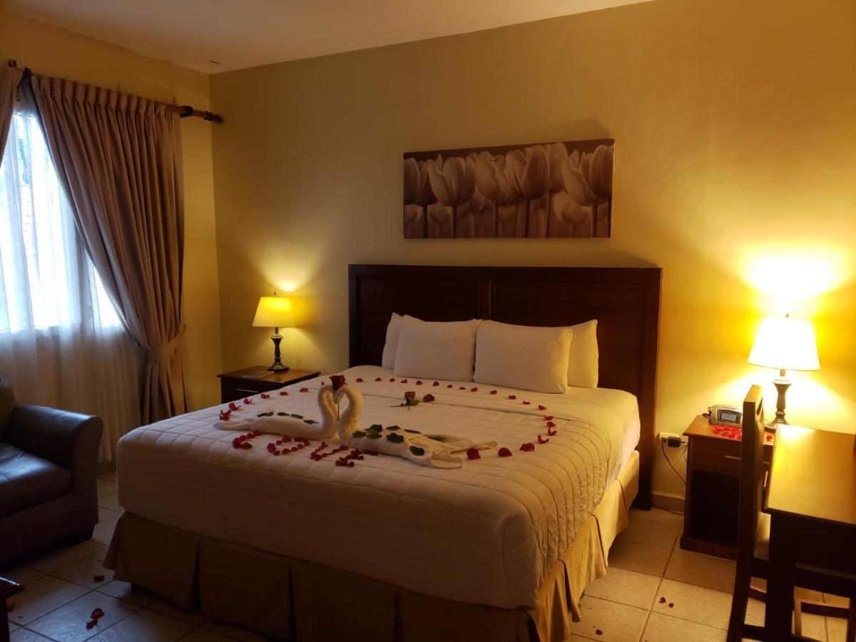 Hotel Primavera Boutique سان بيدرو سولا المظهر الخارجي الصورة
